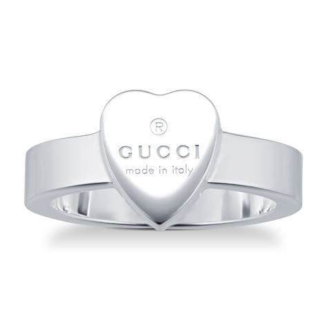 gucci heart eing